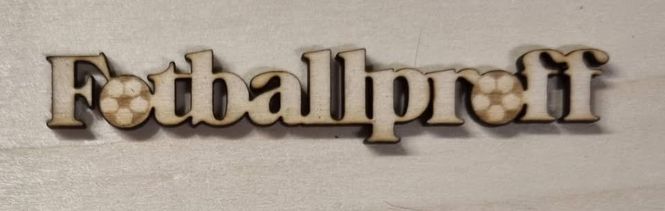 Hovedbilde Fotballproff - Scrappehusets egen trepynt - T 81